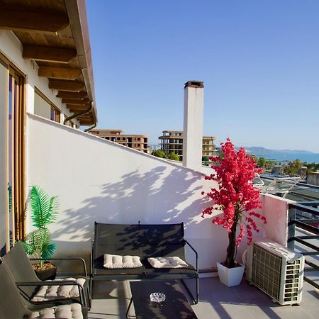Sea View Apartments 골렘 외부 사진