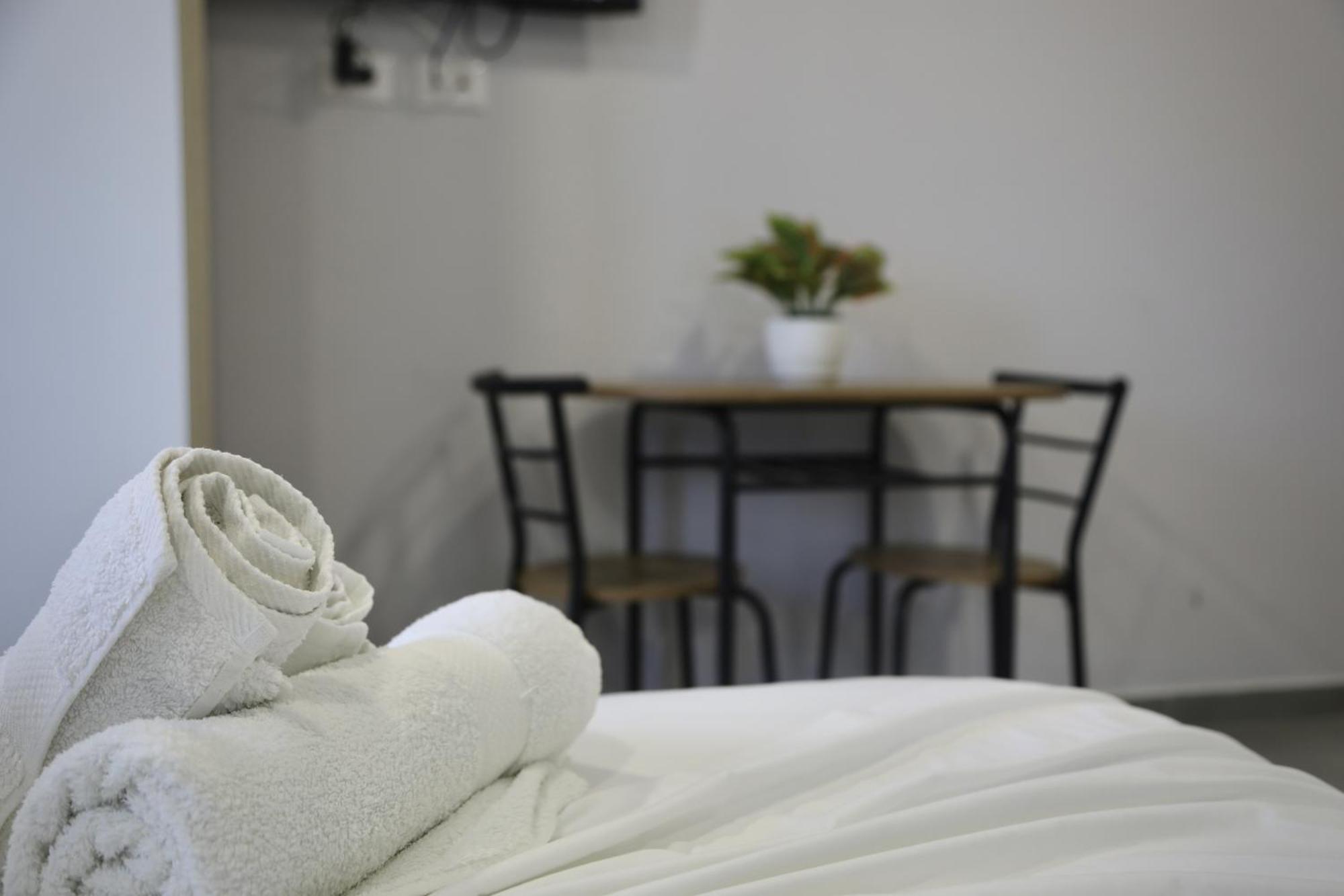 Sea View Apartments 골렘 외부 사진