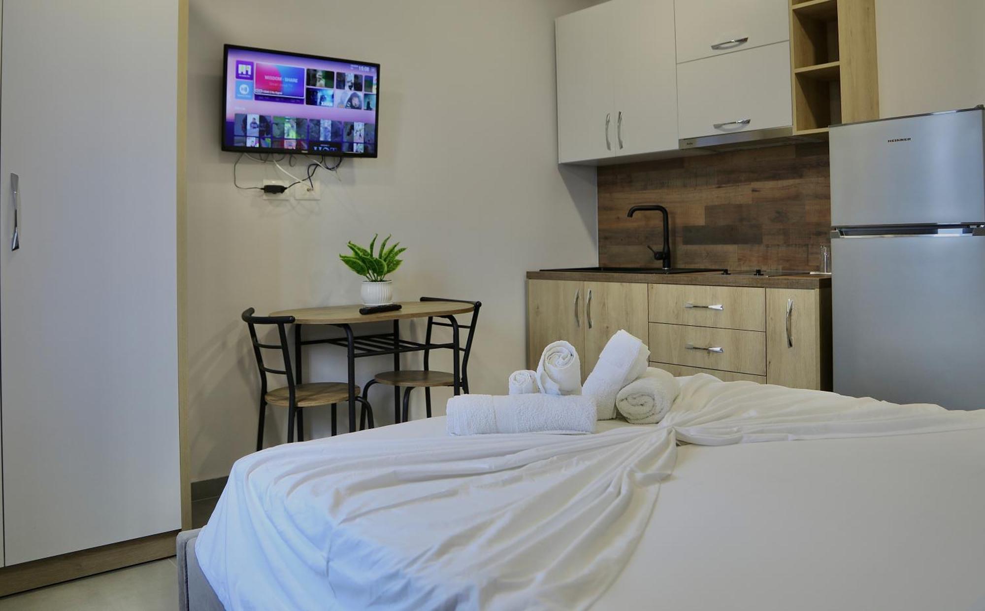 Sea View Apartments 골렘 외부 사진