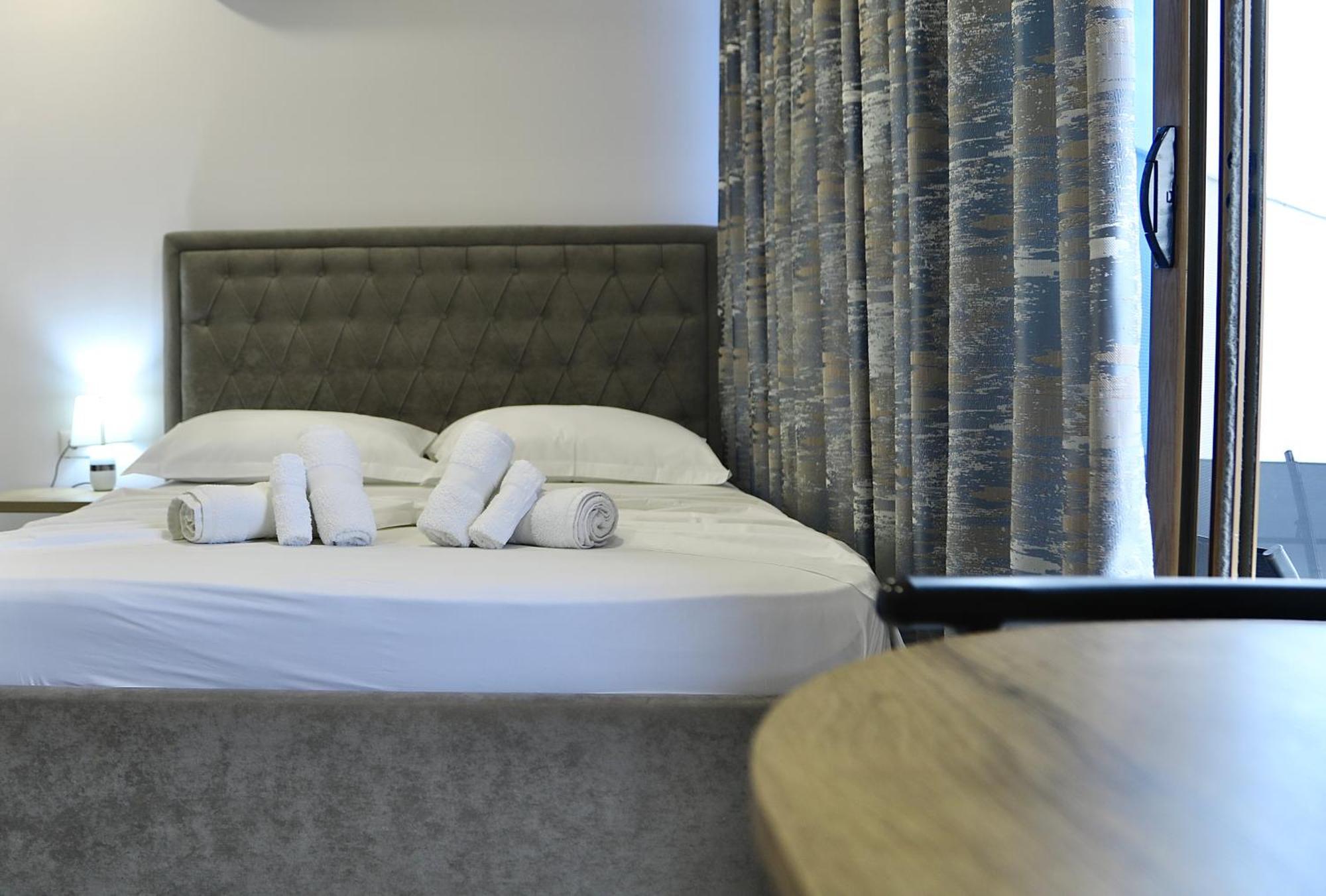 Sea View Apartments 골렘 외부 사진