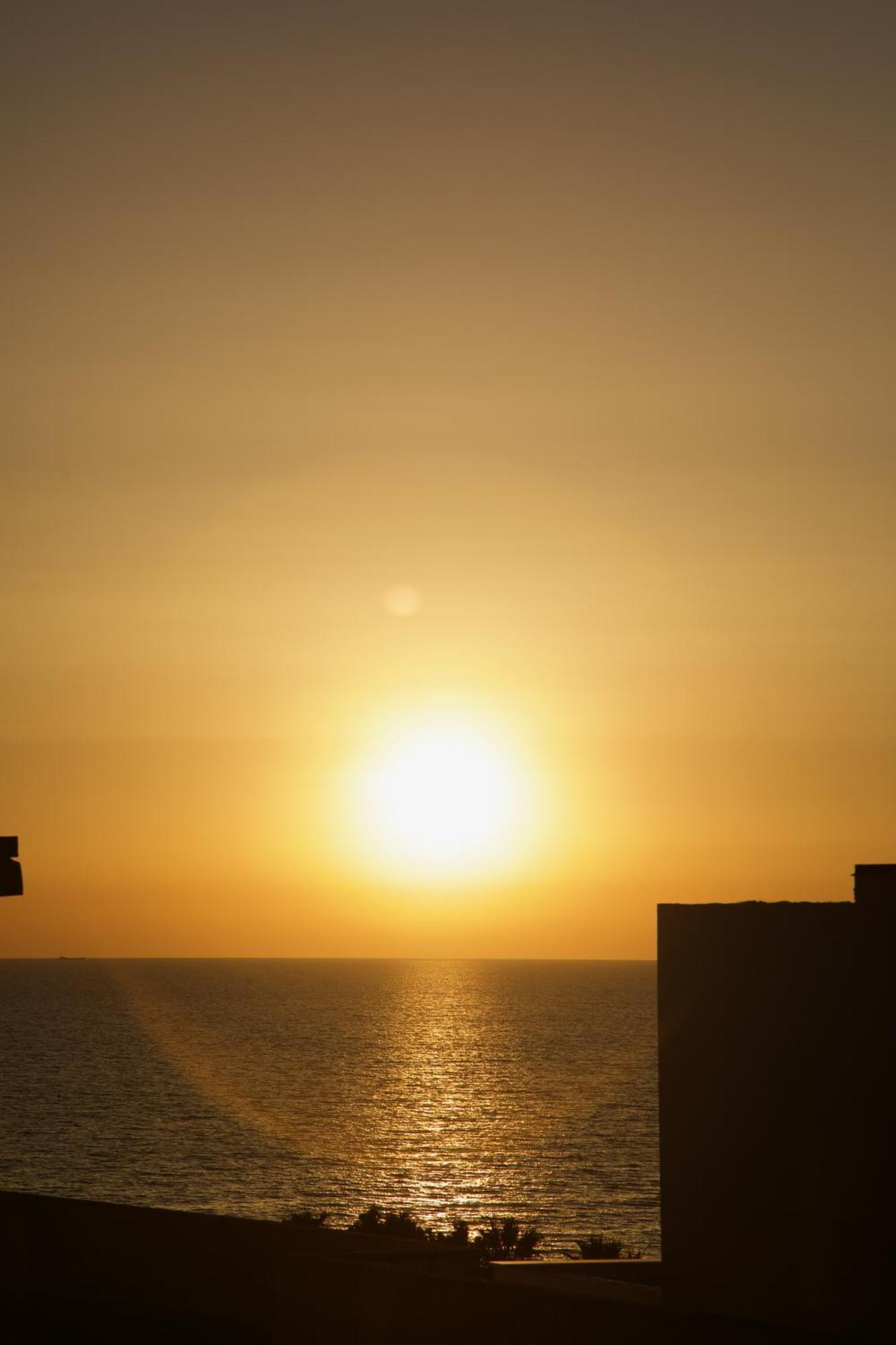 Sea View Apartments 골렘 외부 사진
