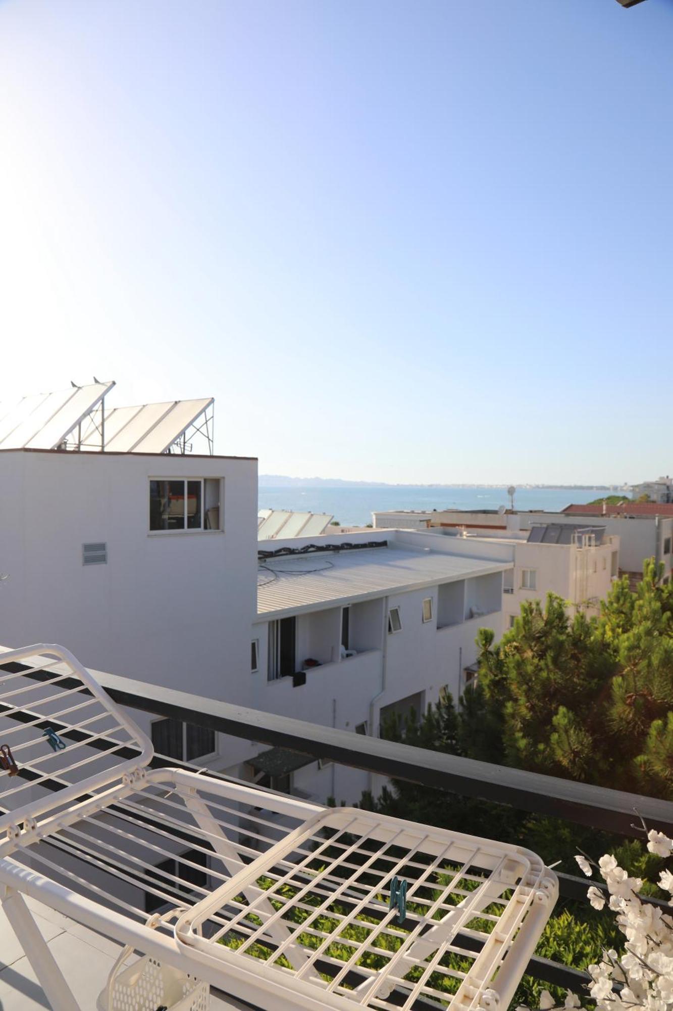 Sea View Apartments 골렘 외부 사진