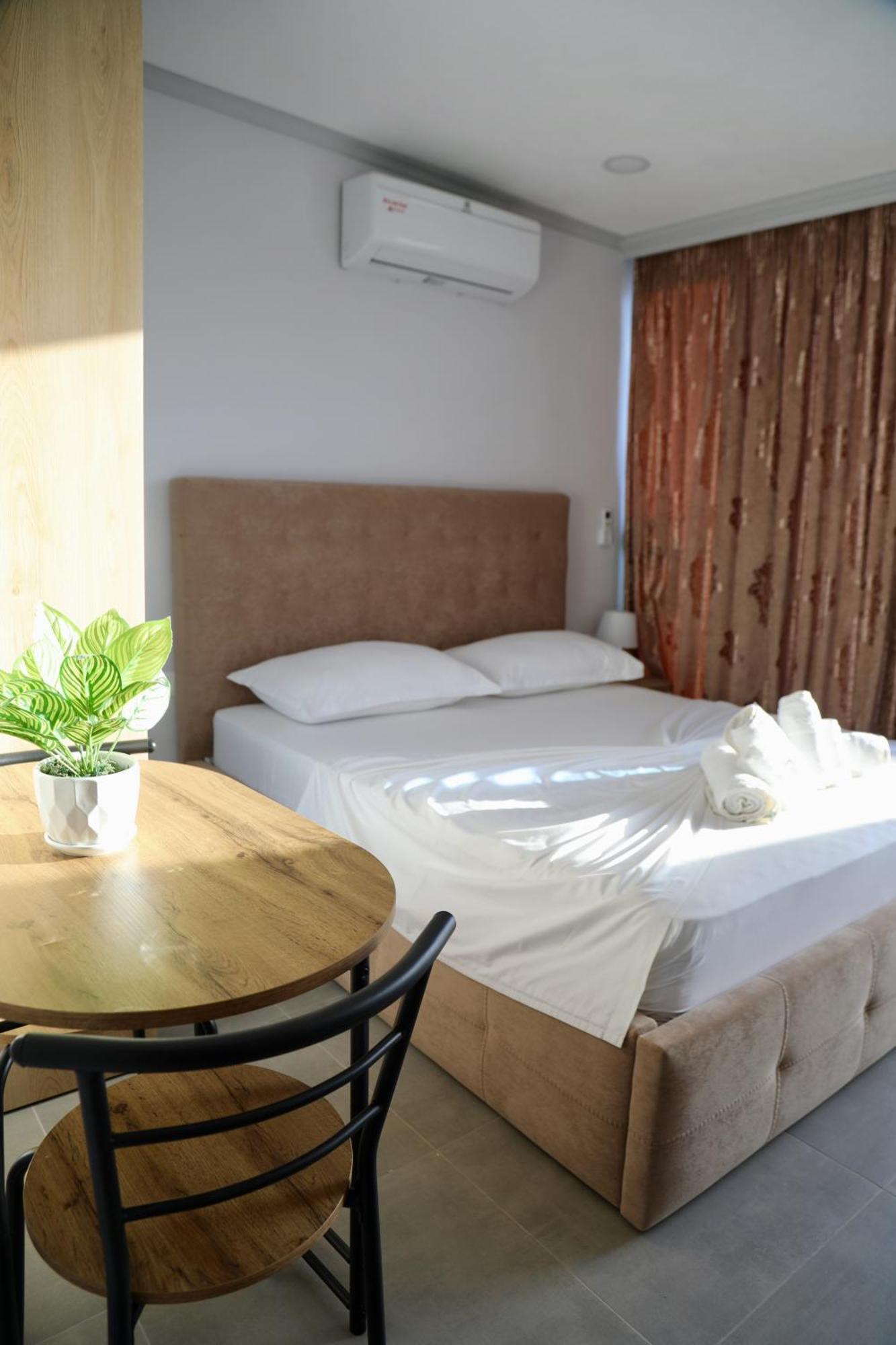 Sea View Apartments 골렘 외부 사진