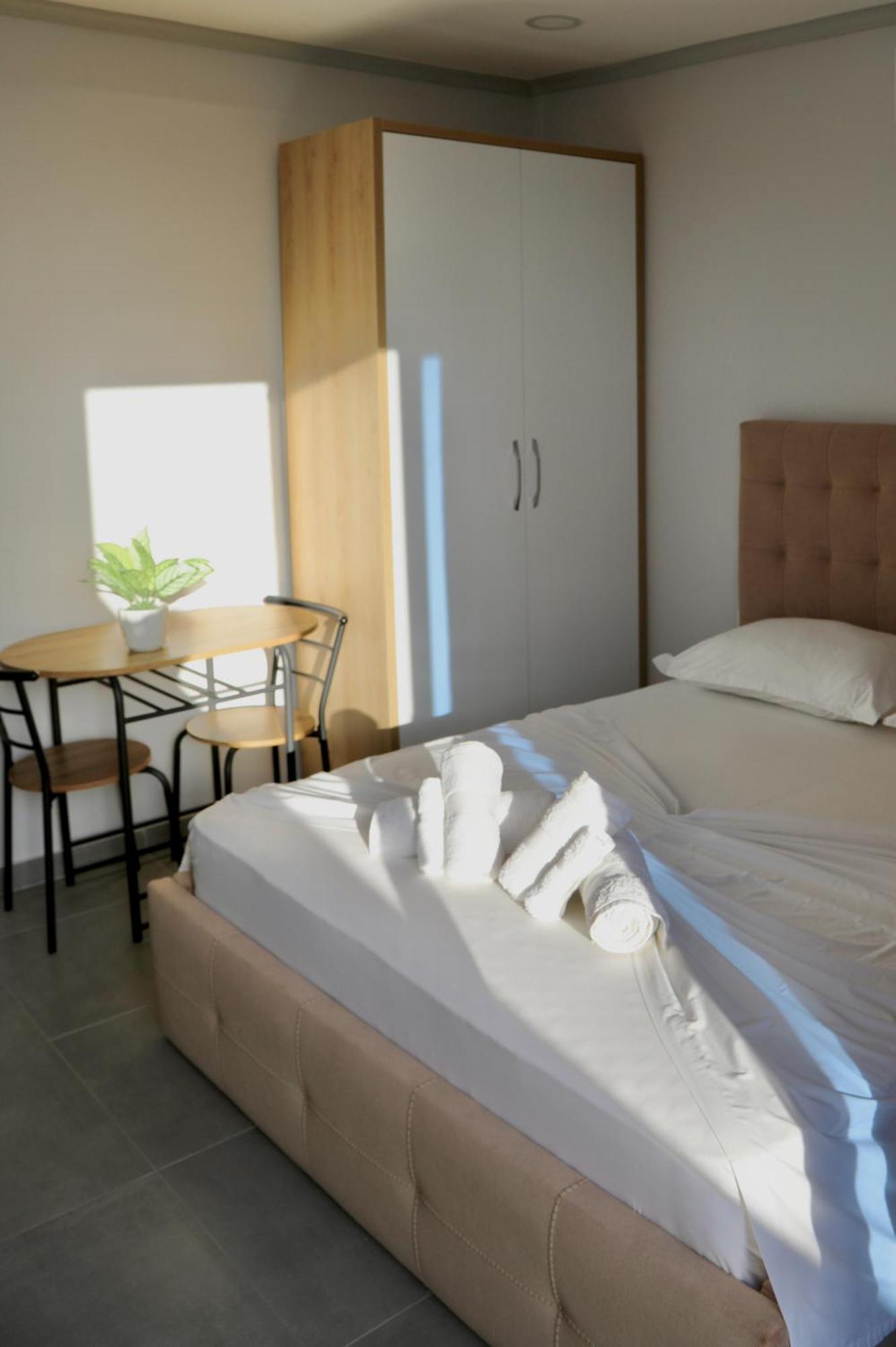 Sea View Apartments 골렘 외부 사진