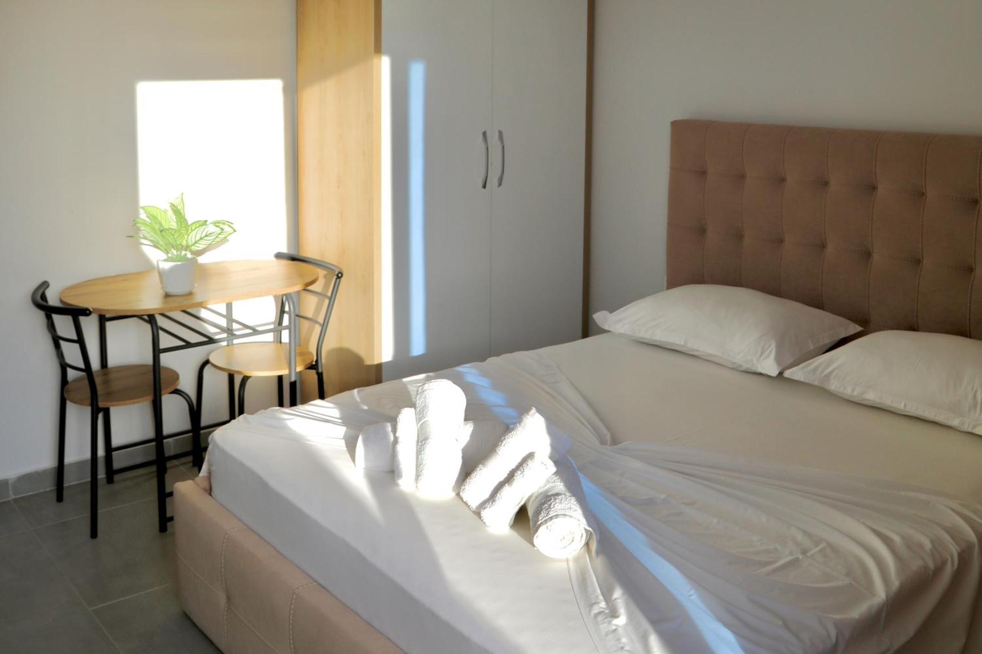 Sea View Apartments 골렘 외부 사진